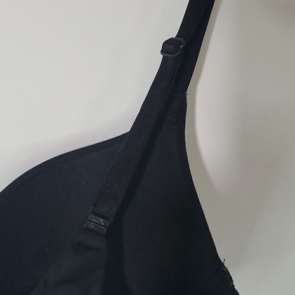 Victoria's Secret Perfect Shape Padded Black Underwire Bra Size 32A - Picture 5 of 10